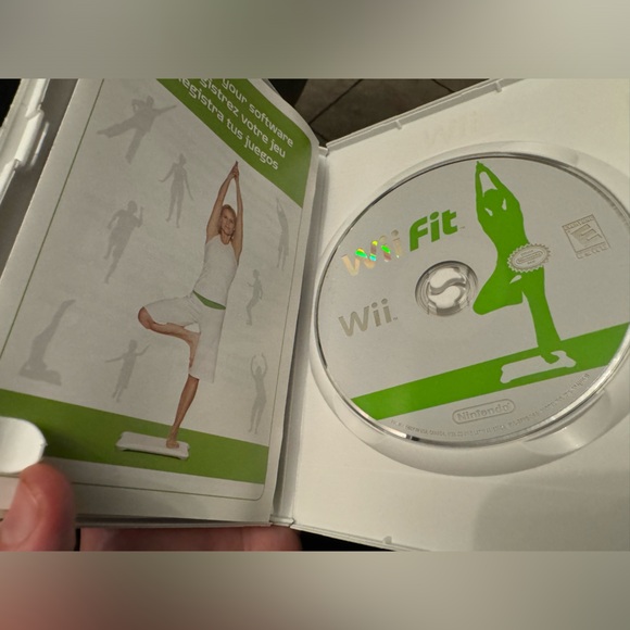 Wii Fit - Nintendo Wii - Picture 3 of 3